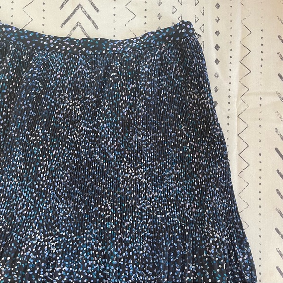 Banana Republic Polka Dot Mini Skirt - Picture 5 of 7